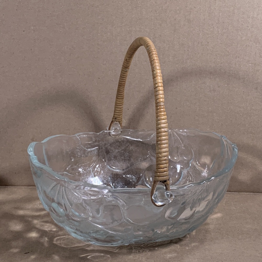 Libbey Orchard Fruit Glass Fruit Bowl Rattan Handle Embossed Clear Boho Vintage